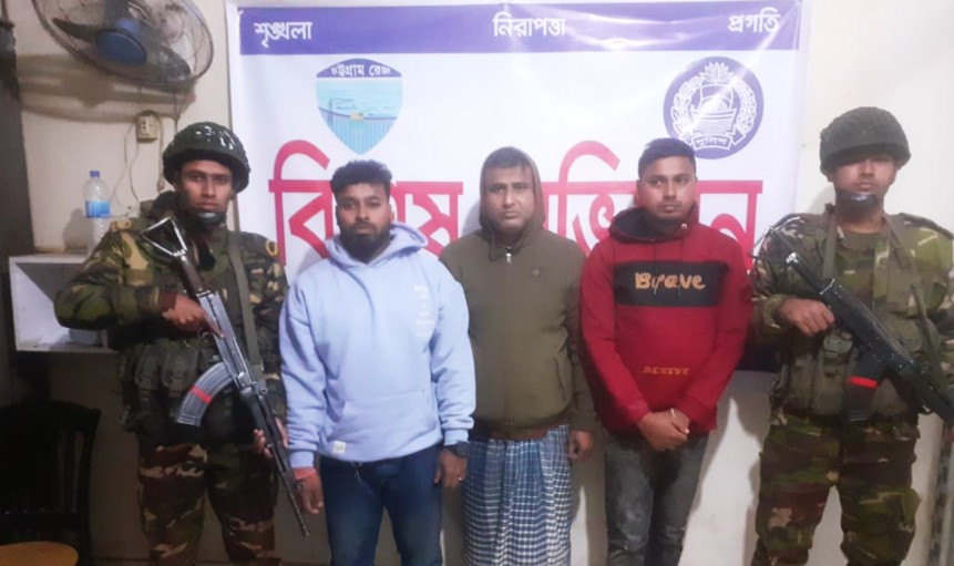 চৌদ্দগ্রাম সেনা ক্যাম্পের সাহসী পদক্ষেপ: মুক্তিযোদ্ধা পরিবারের প্রতি ন্যায়বিচার নিশ্চিত করেছে ২৩ বীর